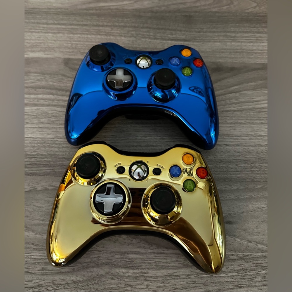 XBOX 360 Limited Edition Chrome Series Wireless Controllers